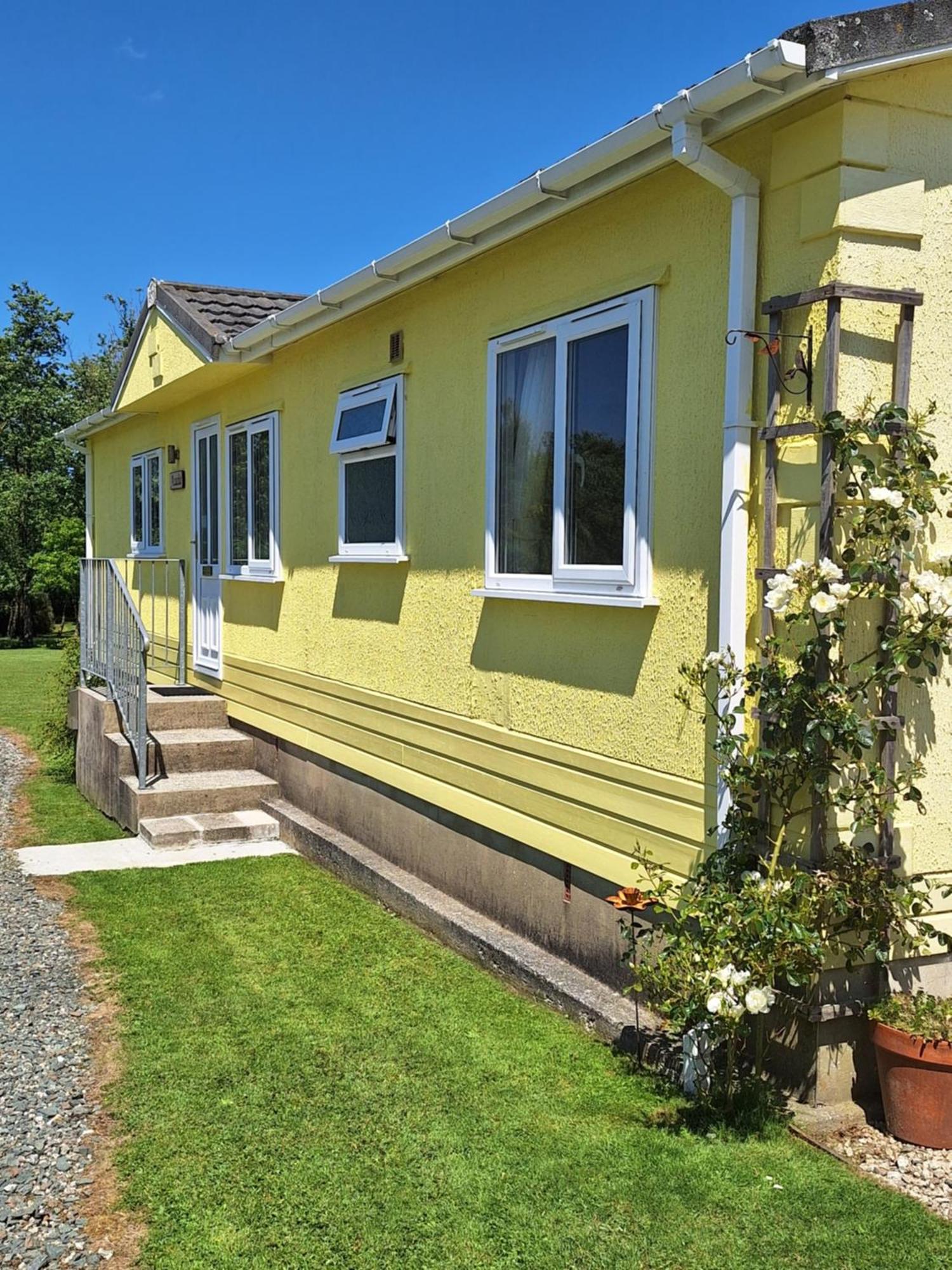 Thornbury Aldeamento Turístico 4*