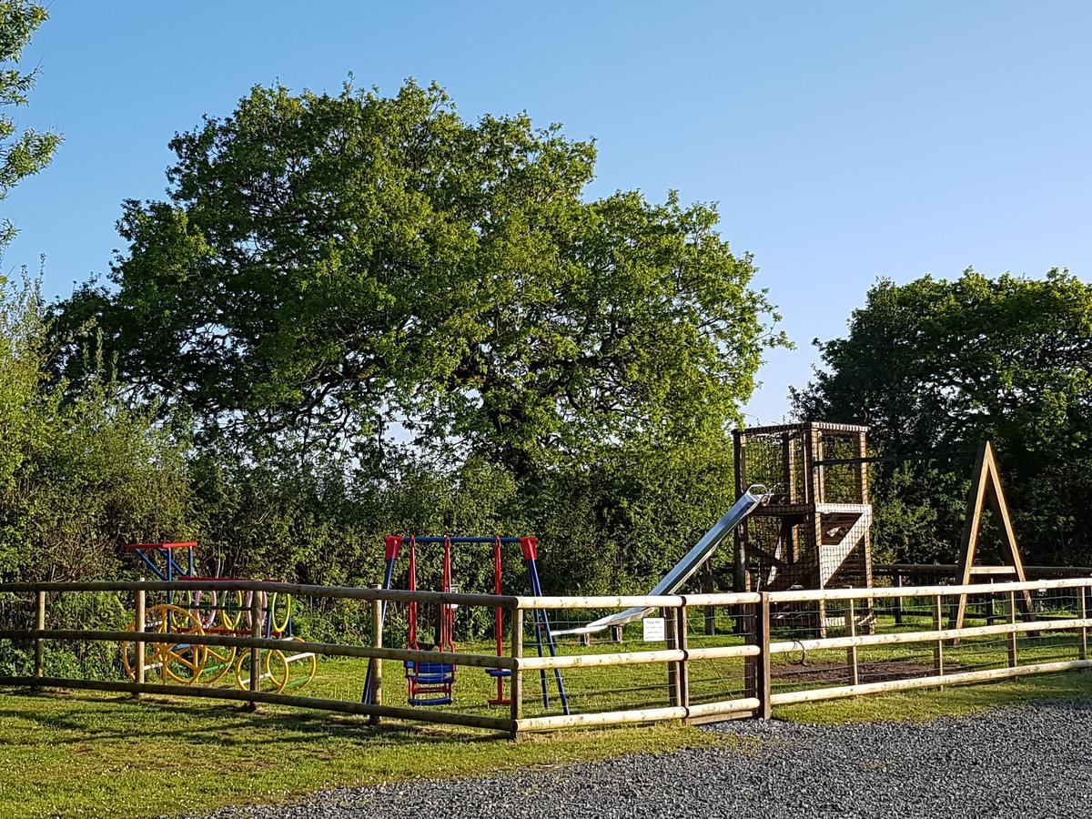 Thornbury Aldeamento Turístico